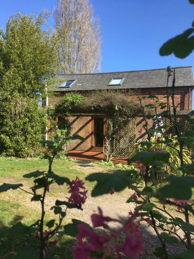 Ralph'S Barn Villa Newport  Exterior foto