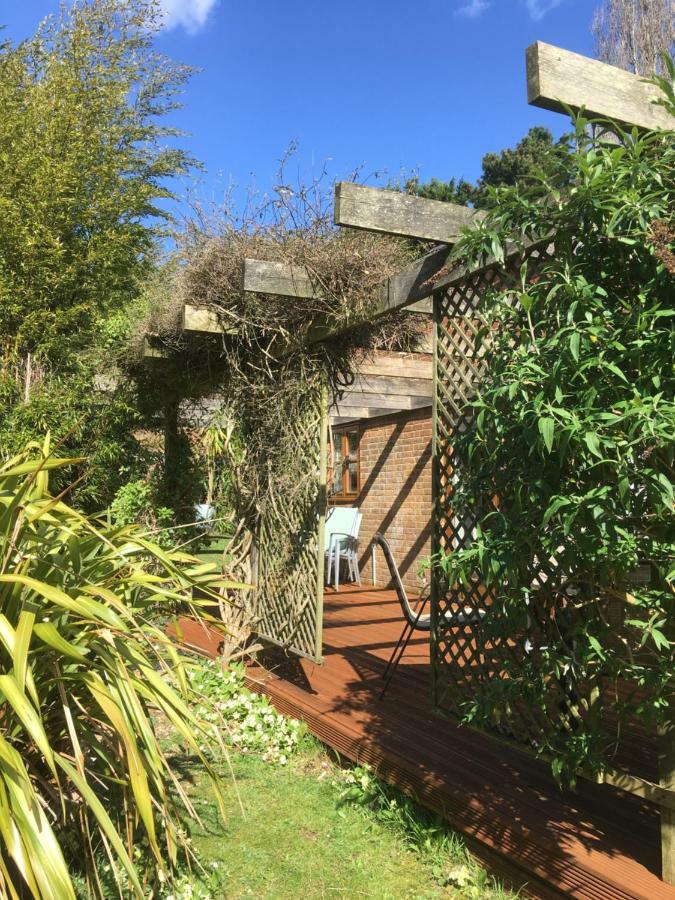 Ralph'S Barn Villa Newport  Exterior foto
